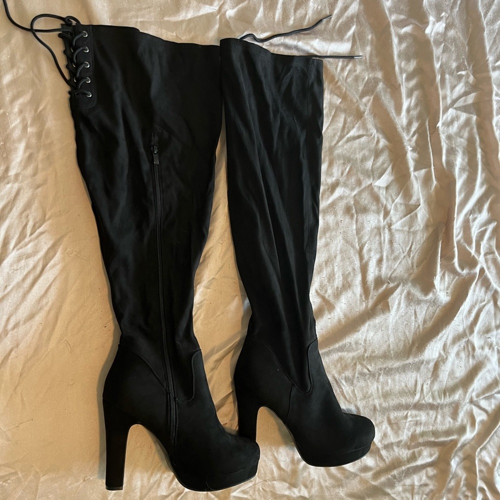 Torrid knee high boots, lace up back Size 11